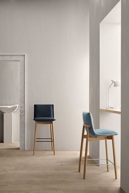 E007 EMBRACE BAR STOOL