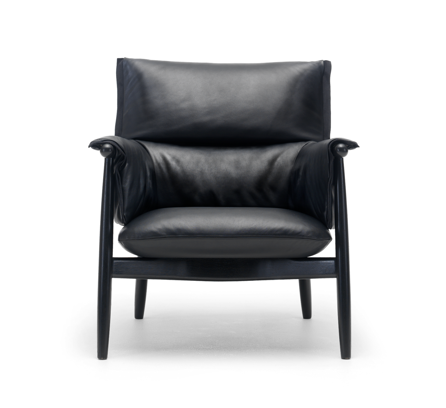EO15 EMBRACE LOUNGE CHAIR