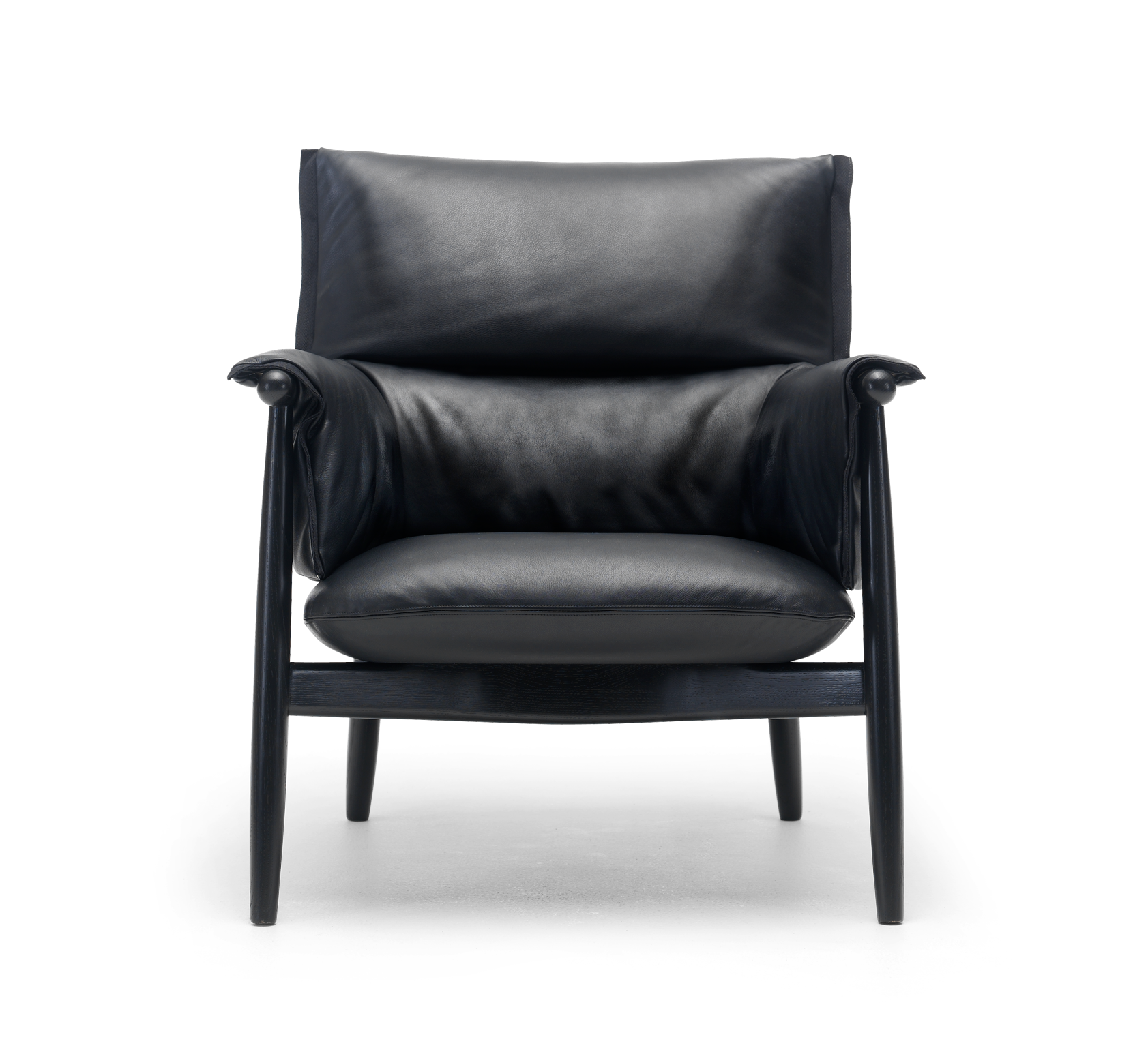 EO15 EMBRACE LOUNGE CHAIR