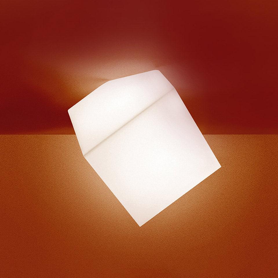 Edge 30 Wall/Ceiling Lamp.