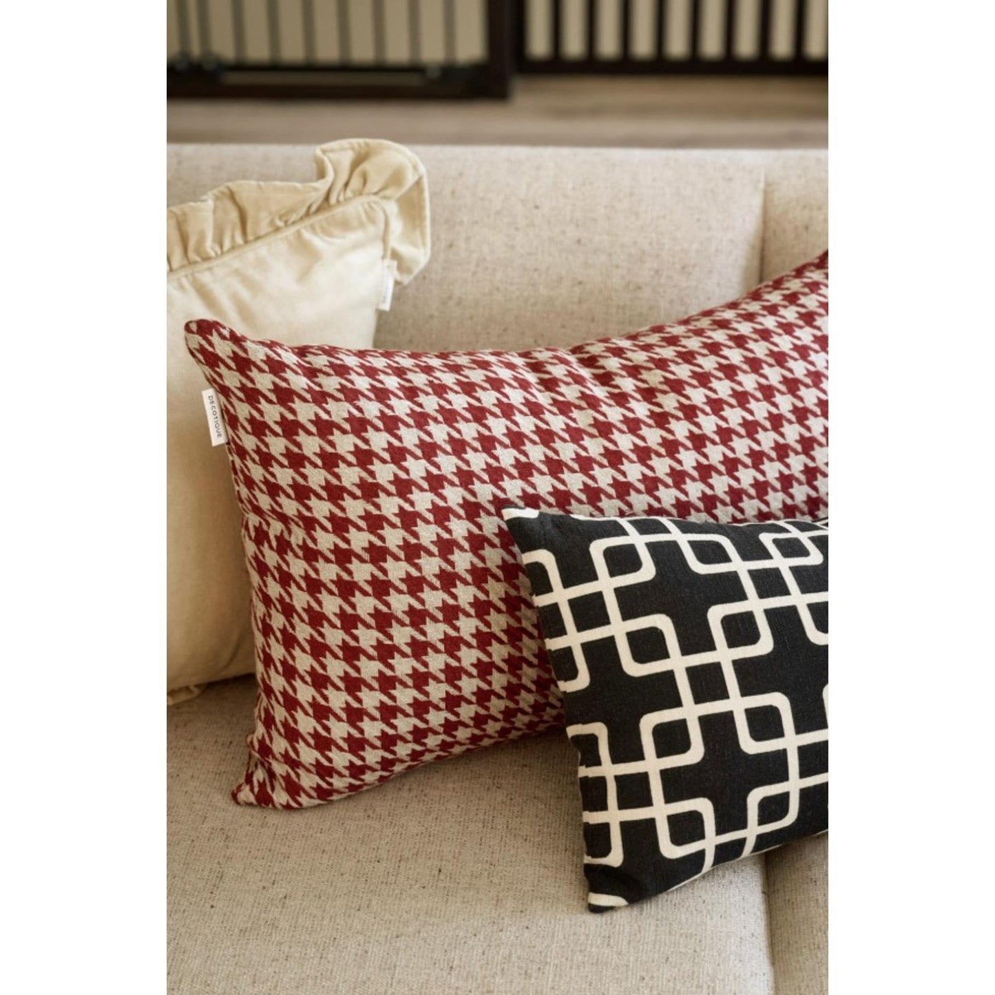 Decotique Elegance Cushion 30x70 cm Black/ White