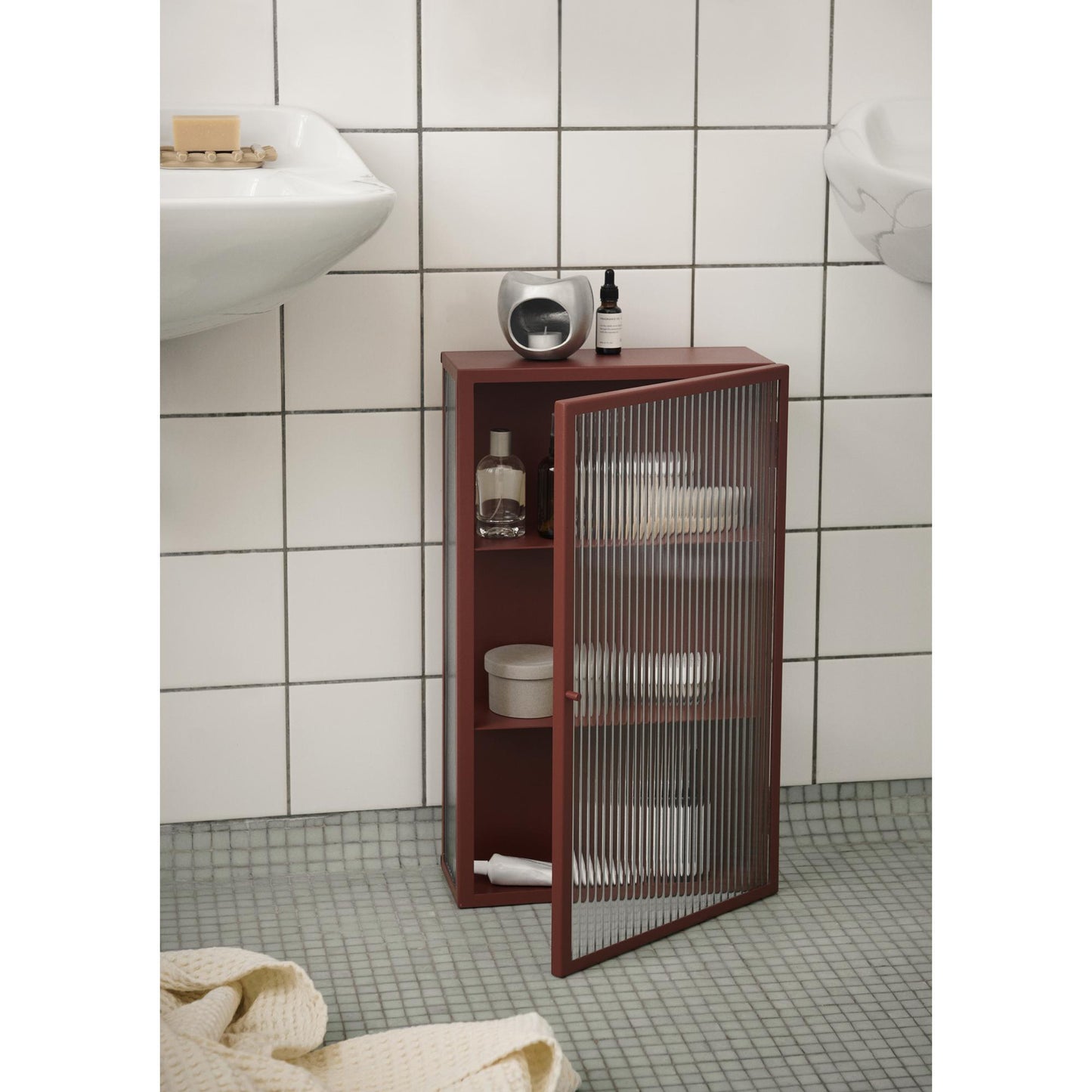 Ferm Living Haze Wall Shelf Glass/Oxide Red