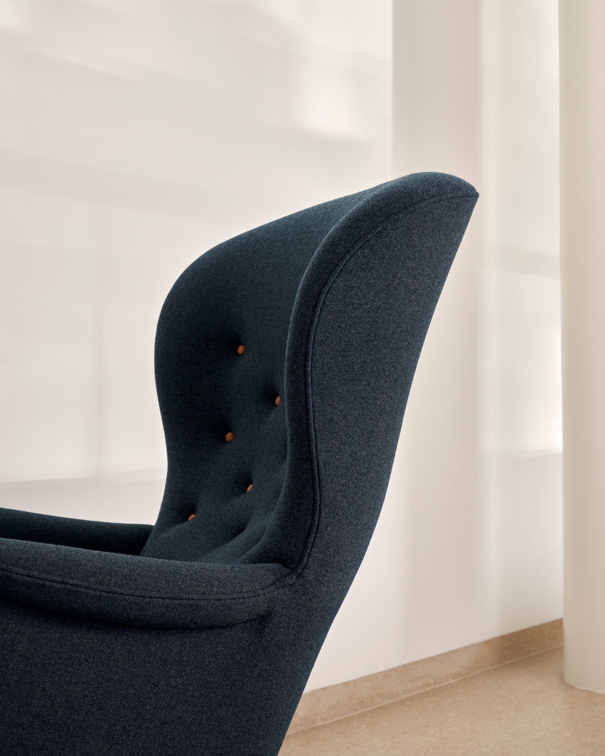 FH419 HERITAGE CHAIR