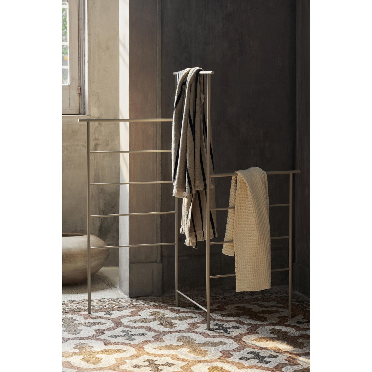 Ferm Living Dora Clothes Rack Cashmere