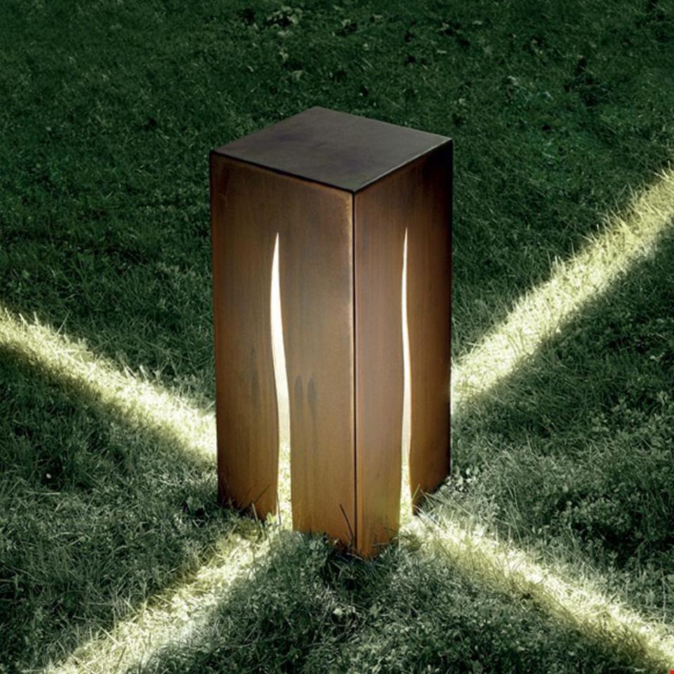 Granito 60 Floor Lamp.