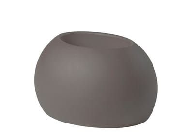 BLOS POT - Polyethylene vase (Request Info).