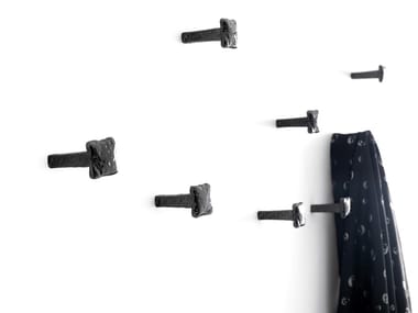 CHIODO SCHIACCIA CHIODO - Wall-mounted metal coat rack (Request Info).