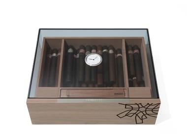 CLUB - Wood and glass Humidor (Request Info).