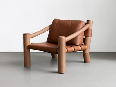 ELEPHANT - Armchair in solid wood and leather (Request Info).