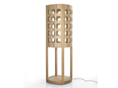 FORELLA - LED solid wood floor lamp (Request Info).