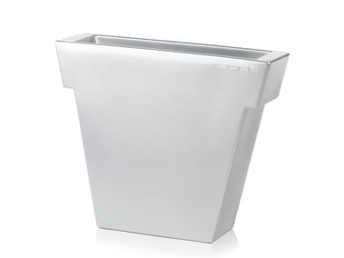 IL VASO - Polyethylene vase (Request Info).
