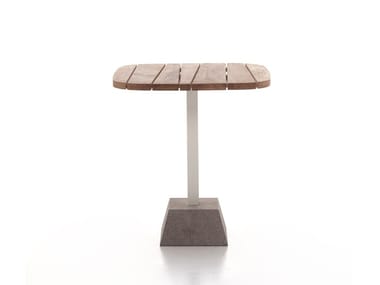 INOUT 137 - Square garden table (Request Info).