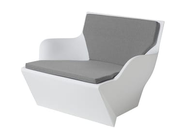 KAMI SAN - Polyethylene armchair (Request Info).