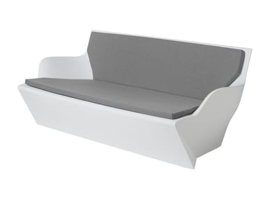 KAMI YON - Polyethylene garden sofa (Request Info).