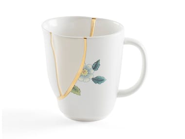 KINTSUGI - Porcelain and golden mug (Request Info).