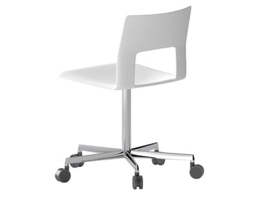 KOBE - Baydur¢ç chair with 5-spoke base with castors (Request Info).