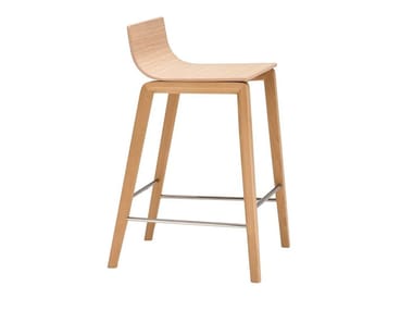 LINEAL BQ0638/BQ0639 - Oak barstool (Request Info).