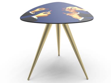 LIPSTICKS - Triangular coffee table with MDF top and metal legs (Request Info).