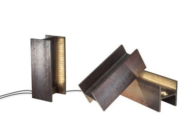 MAIS PLUS QUE CELA JE NE PEUX PAS - LED steel floor lamp (Request Info).