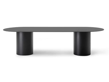 MM8 - Oval aluminium table (Request Info).