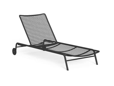 MOON ALU - Recliner sun lounger with castors (Request Info).