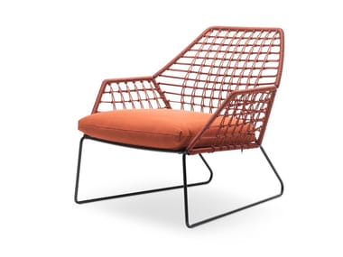 NEW YORK SOLEIL - Technical fabric garden armchair with removable cover with armrests (Request Info).