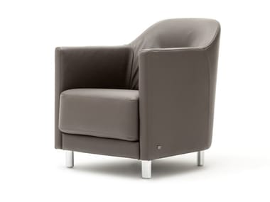 ROLF BENZ 005 ONDA - Leather armchair with armrests (Request Info).