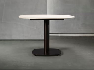 KEKKE OUTDOOR - Cement garden table by Piet Boon