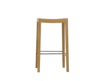 RDL BQ7299 - Oak stool with footrest (Request Info).