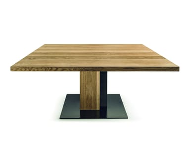 OMBRA SQUARED - Square solid wood table (Request Info).