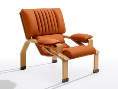 SUPERCOMFORT - Ergonomic armchair with leather and oak armrests (Request Info).