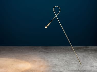 SYPHADUEPASSI - LED brass garden lamp post (Request Info).