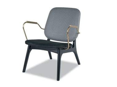 THEA - Easy chair (Request Info).