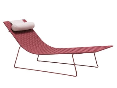 TRENZA TU0704 - Stackable polypropylene sun lounger (Request Info).