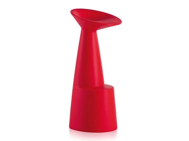VOIL? - High polyethylene barstool with footrest (Request Info).