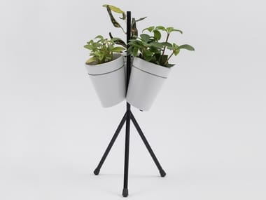 WINDOW GARDEN TABLE - Porcelain vase system for hydroponic cultivation (Request Info).