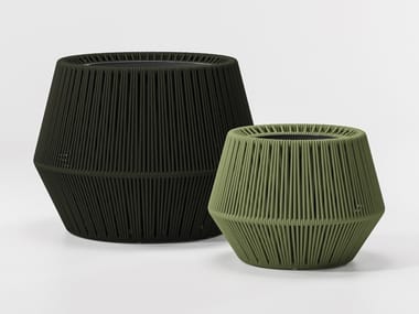 ZIGZAG - Garden vase (Request Info).