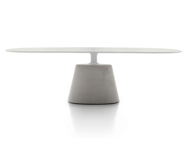 ROCK TABLE MAXI - Cement dining table (Request Info).