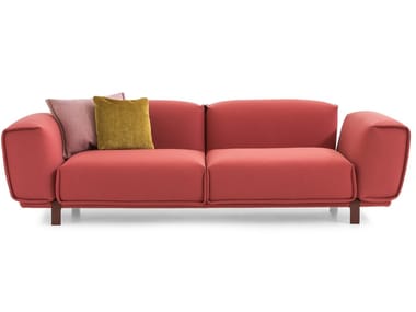BOLD - Fabric sofa with removable cover (Request Info).