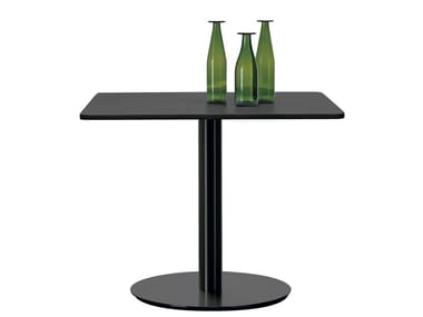 BREAK - Table with metal base and round or square top (Request Info).