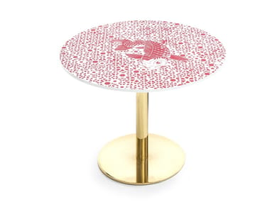 CUBIKOO - Round Corian¢ç coffee table with steel base (Request Info).