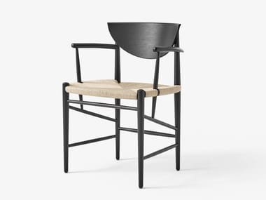 Drawn Chair w. armrest HM4.