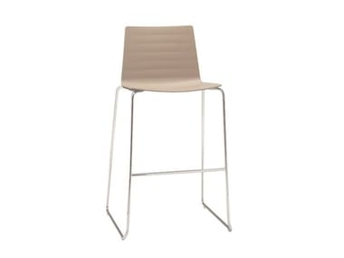 FLEX CHAIR BQ1312 - High sled base barstool (Request Info).