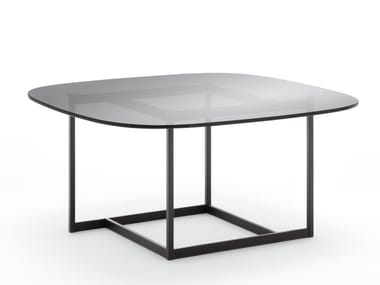 ROLF BENZ 932 - Square glass coffee table (Request Info).