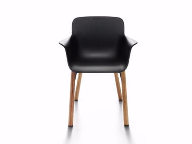 LAVENHAM EXECUTIVE - Polyurethane chair with armrests (Request Info).