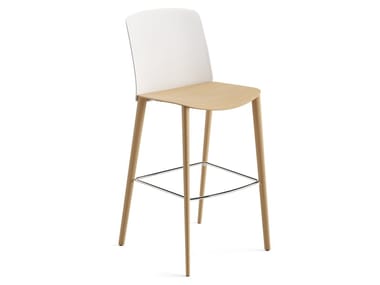 MIXU - High stackable bar stool with oak legs (Request Info).