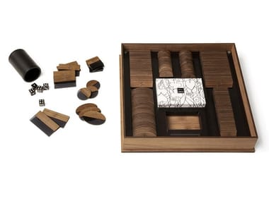 MONTECARLO - Walnut poker box (Request Info).