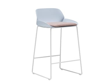 NUEZ Outdoor BQ2894 - High Polymer garden stool with integrated cushion (Request Info).