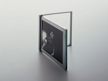 PORTARITRATTI - Steel frame (Request Info).