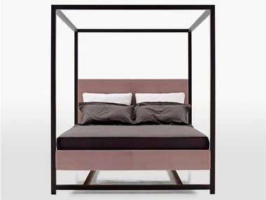 ALCOVA 2009 - Double bed with removable cover (Request Info).